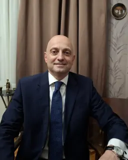 პორტრეტი: ბონდო ალასანია